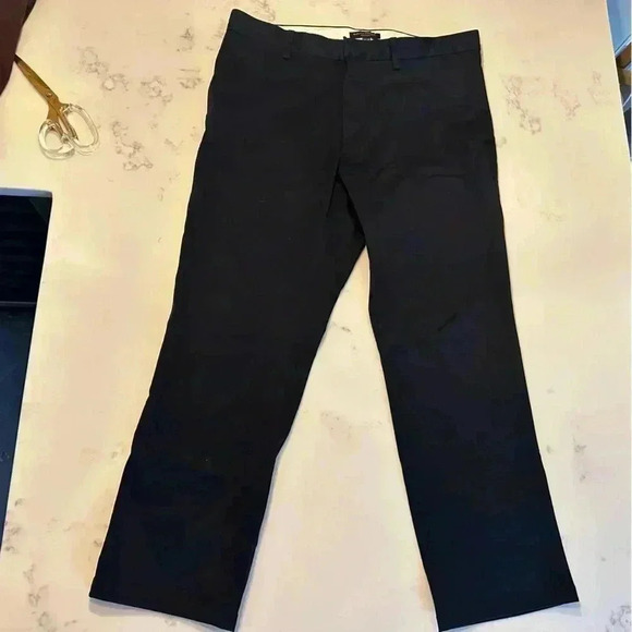 Banana Republic Men's Aiden Slim Fit Dress Pants in Navy Size 24x30- B39 - Picture 3 of 11